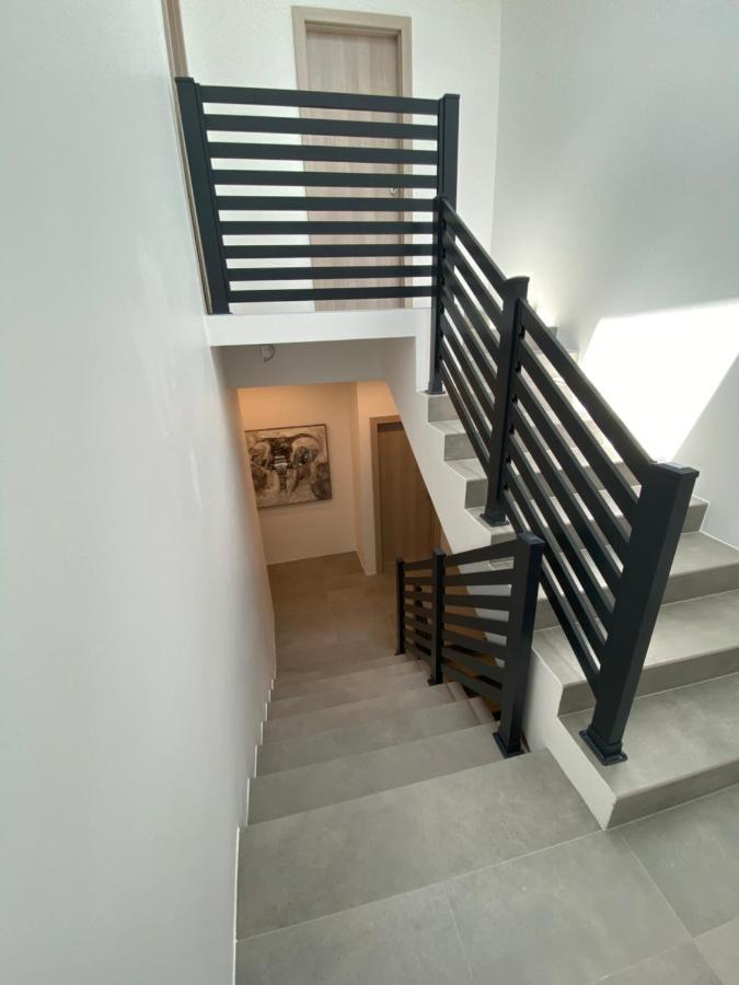 Apartmani Kumenat Biograd Na Moru Bagian luar foto