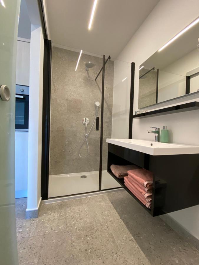 Apartmani Kumenat Biograd Na Moru Bagian luar foto