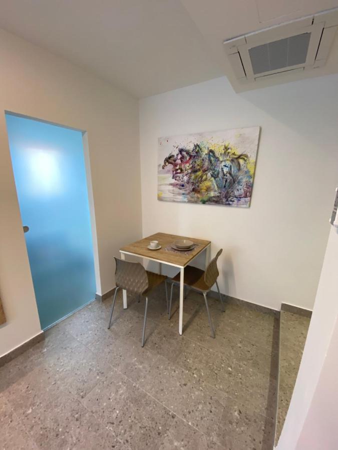 Apartmani Kumenat Biograd Na Moru Bagian luar foto