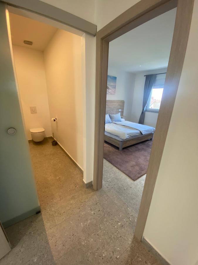 Apartmani Kumenat Biograd Na Moru Bagian luar foto