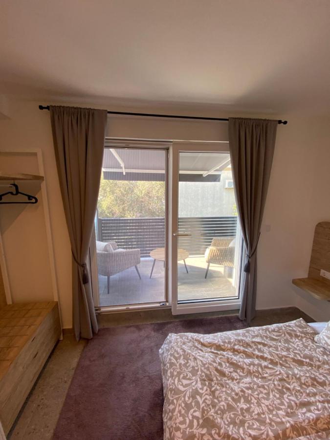 Apartmani Kumenat Biograd Na Moru Bagian luar foto